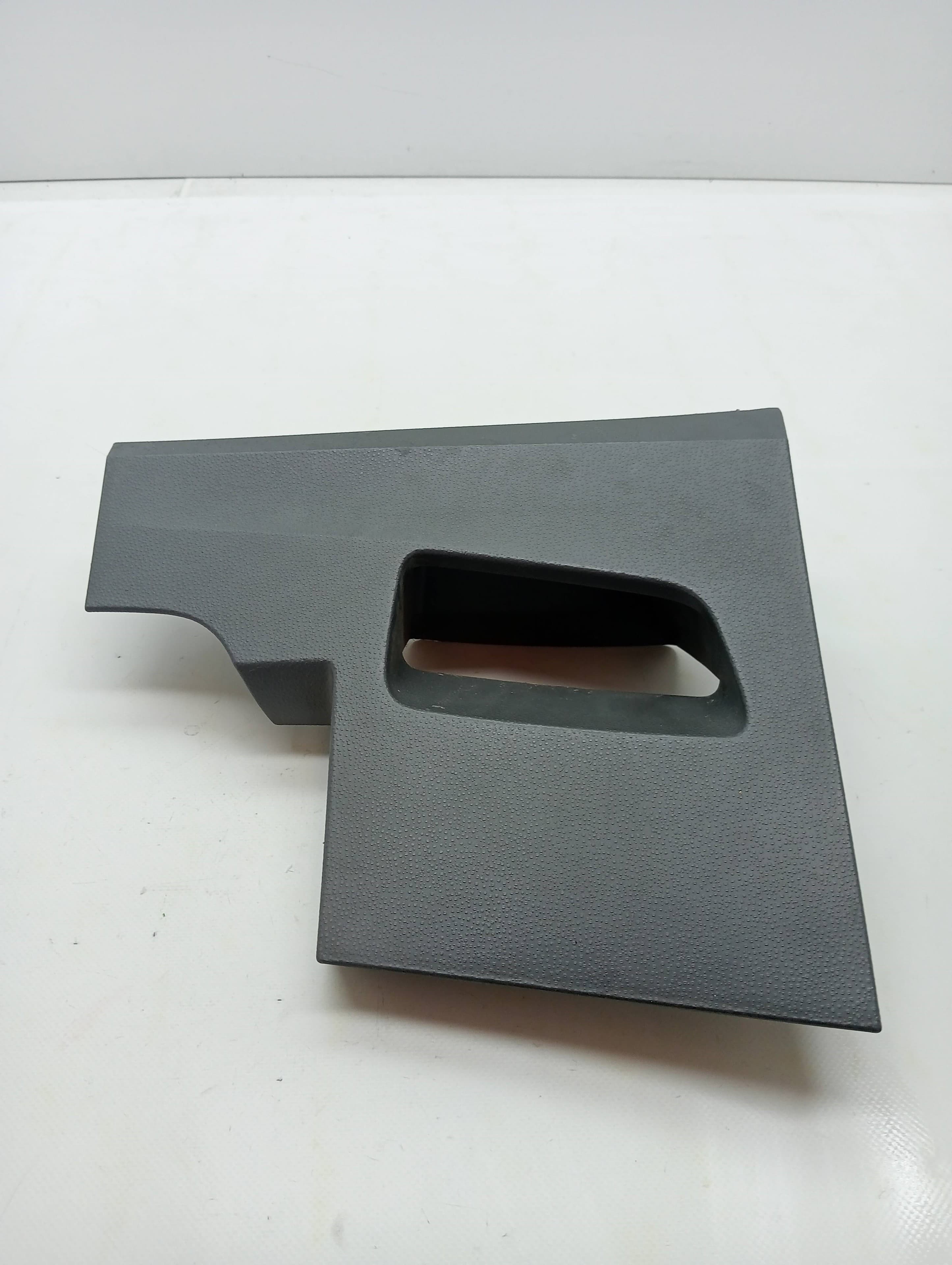 Plastico SEAT IBIZA SC (6J1)