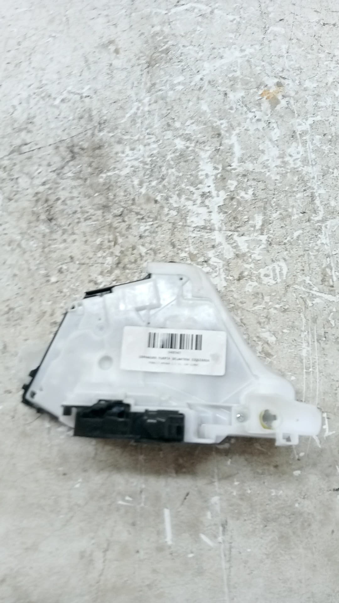 Cerradura puerta delantera izquierda RENAULT ARKANA 2