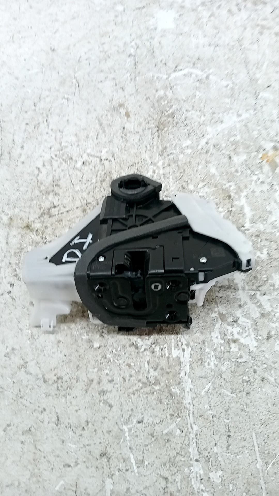 Cerradura puerta delantera izquierda RENAULT ARKANA