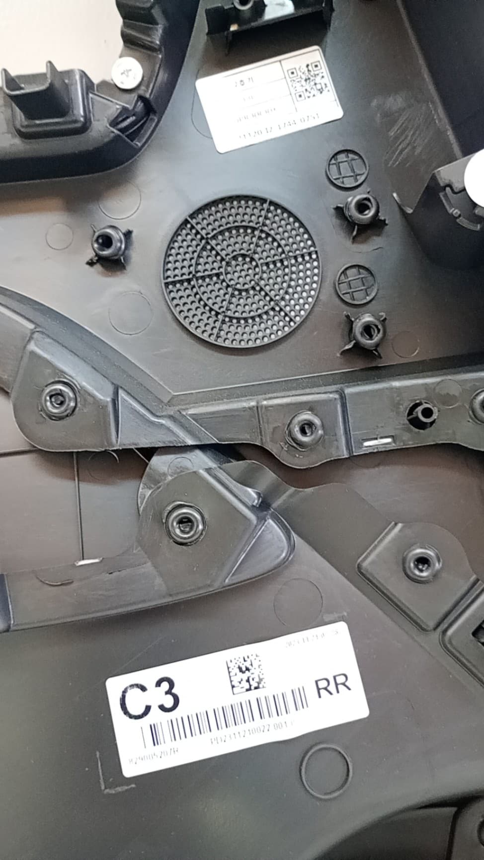 Guarnecido puerta trasera derecha RENAULT ARKANA 2