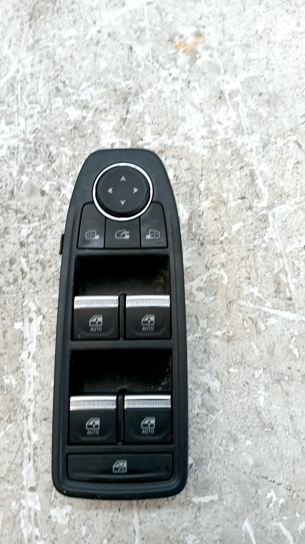 Mando elevalunas delantero izquierdo RENAULT ARKANA