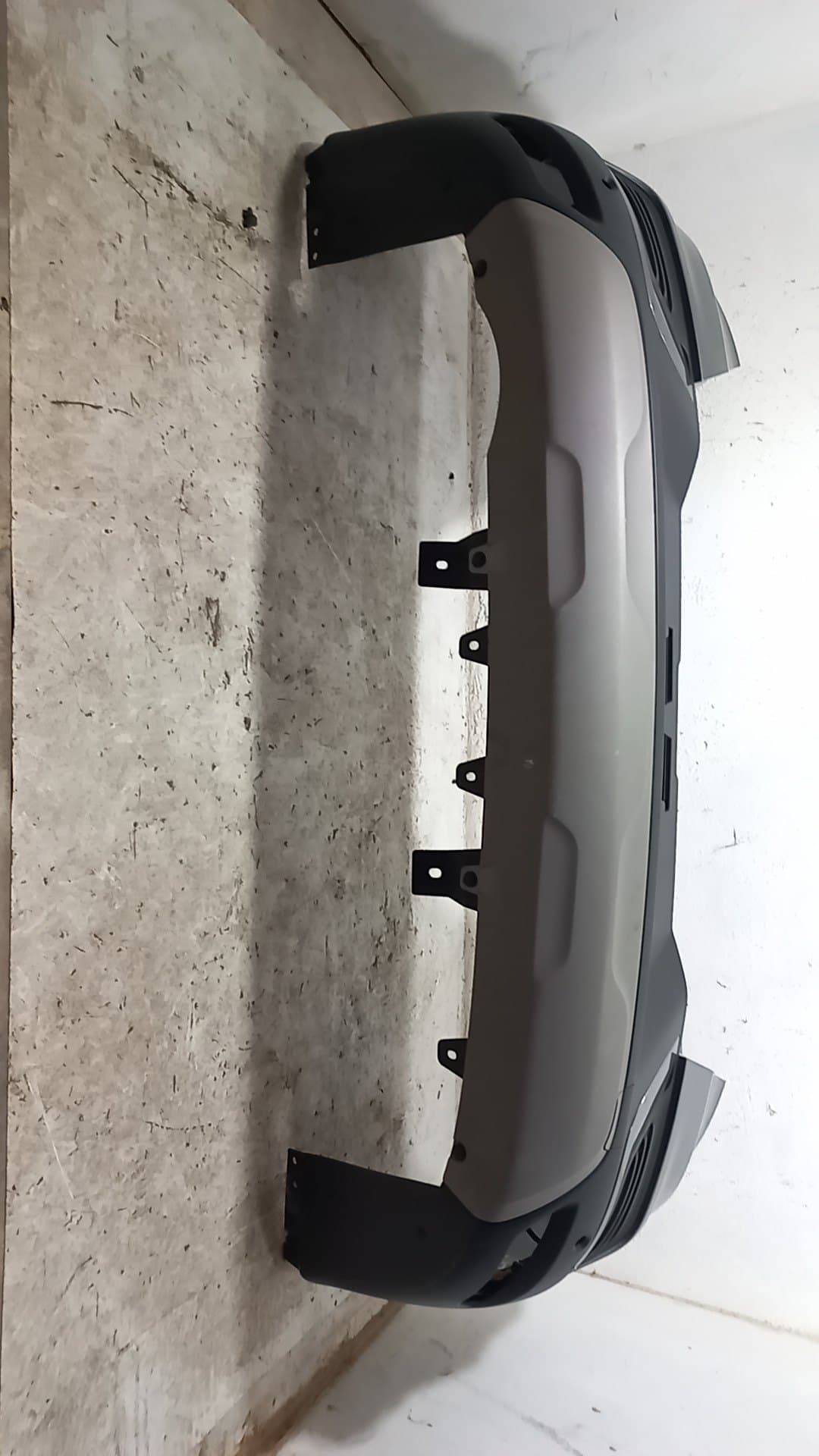 Paragolpes trasero RENAULT ARKANA 3