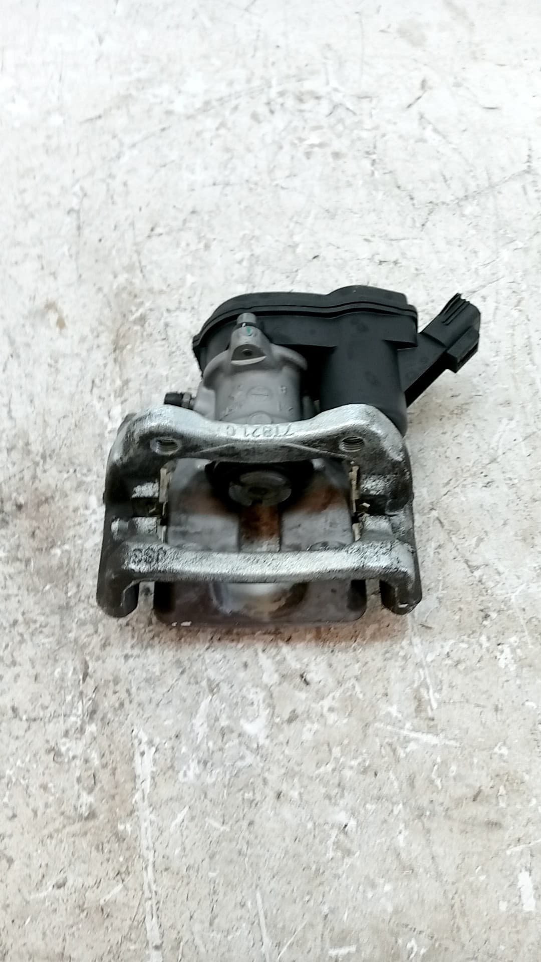 Recambio RENAULT ARKANA ref. 440008511R 3