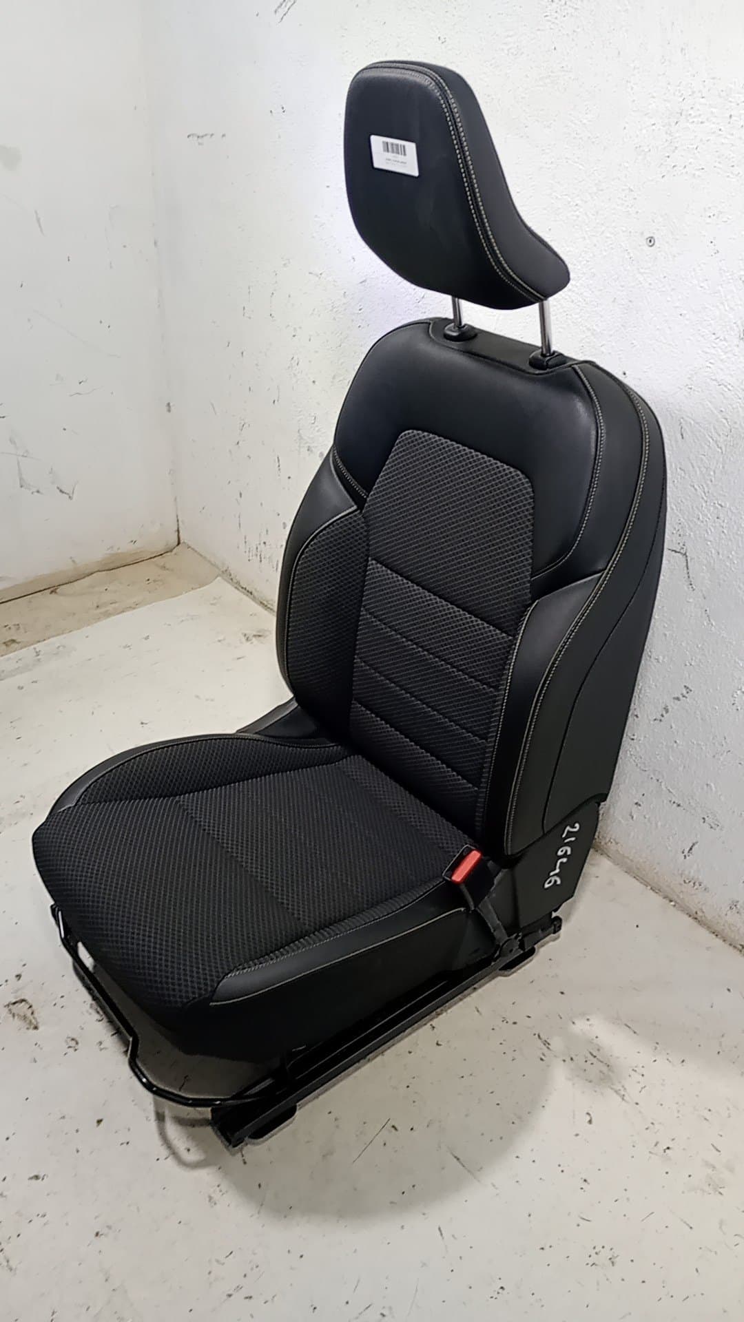 Asiento delantero derecho RENAULT ARKANA 3