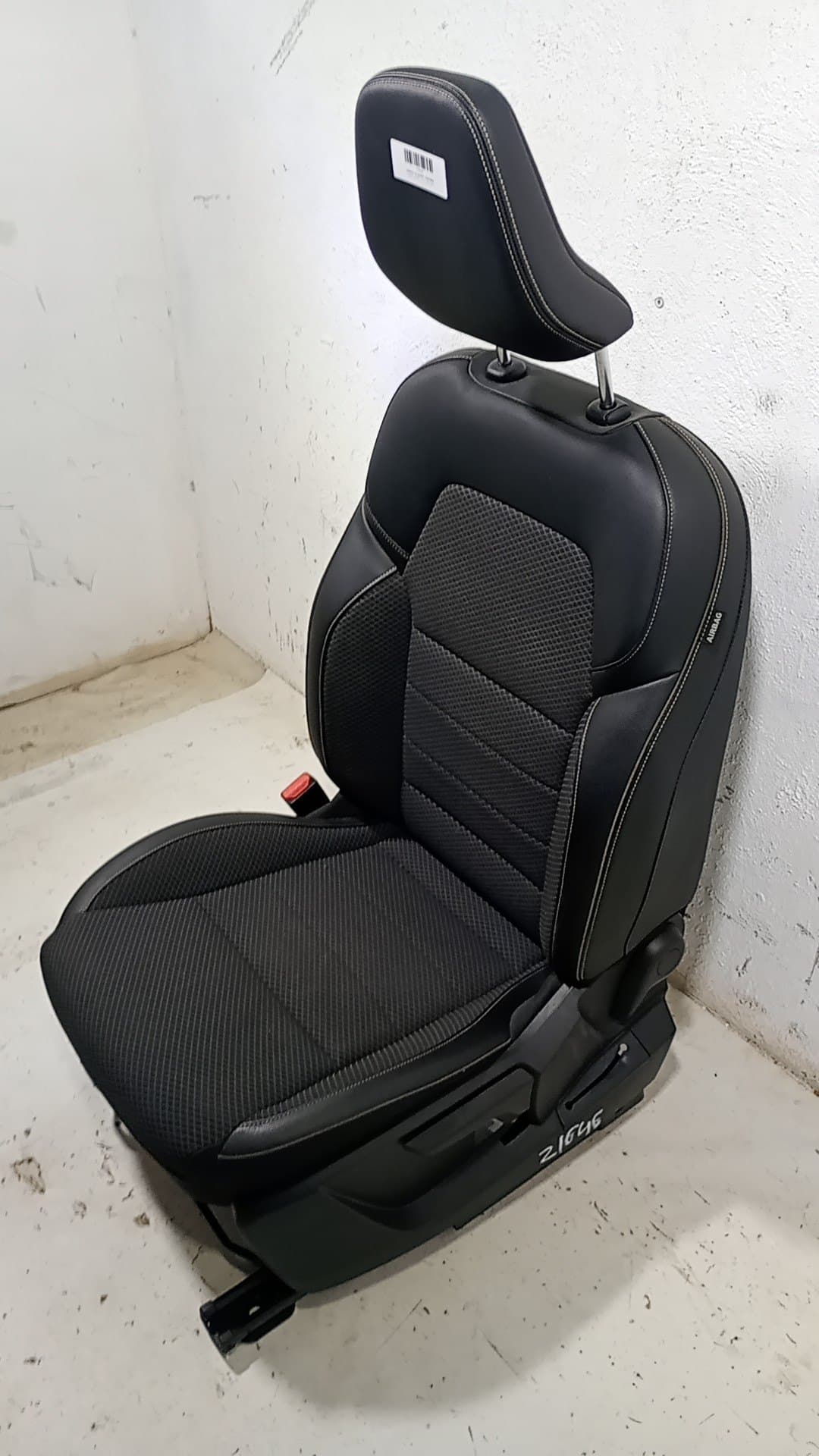 Asiento delantero izquierdo RENAULT ARKANA 3
