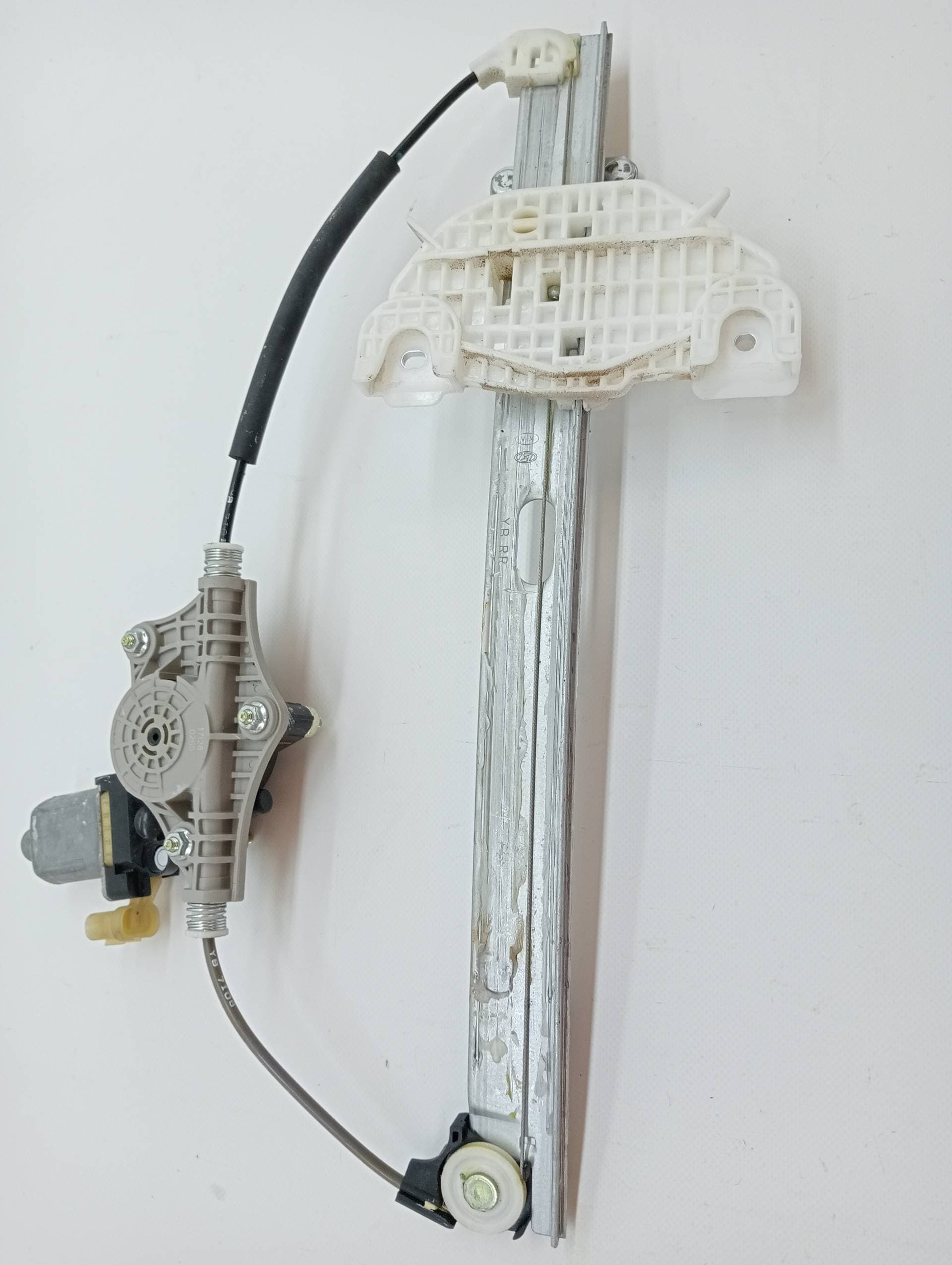 Elevalunas trasero derecho KIA STONIC 3