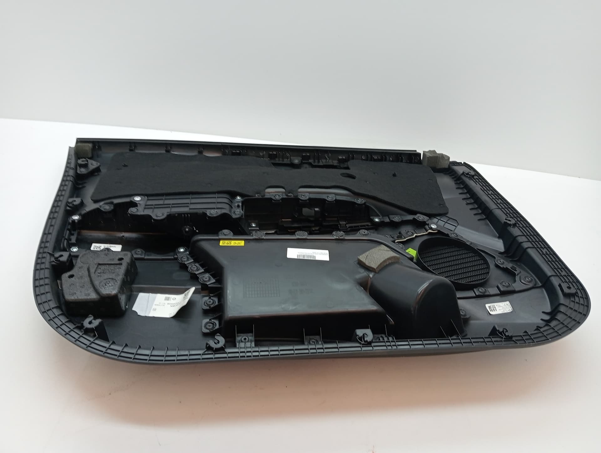 Guarnecido puerta delantera derecha KIA STONIC 3