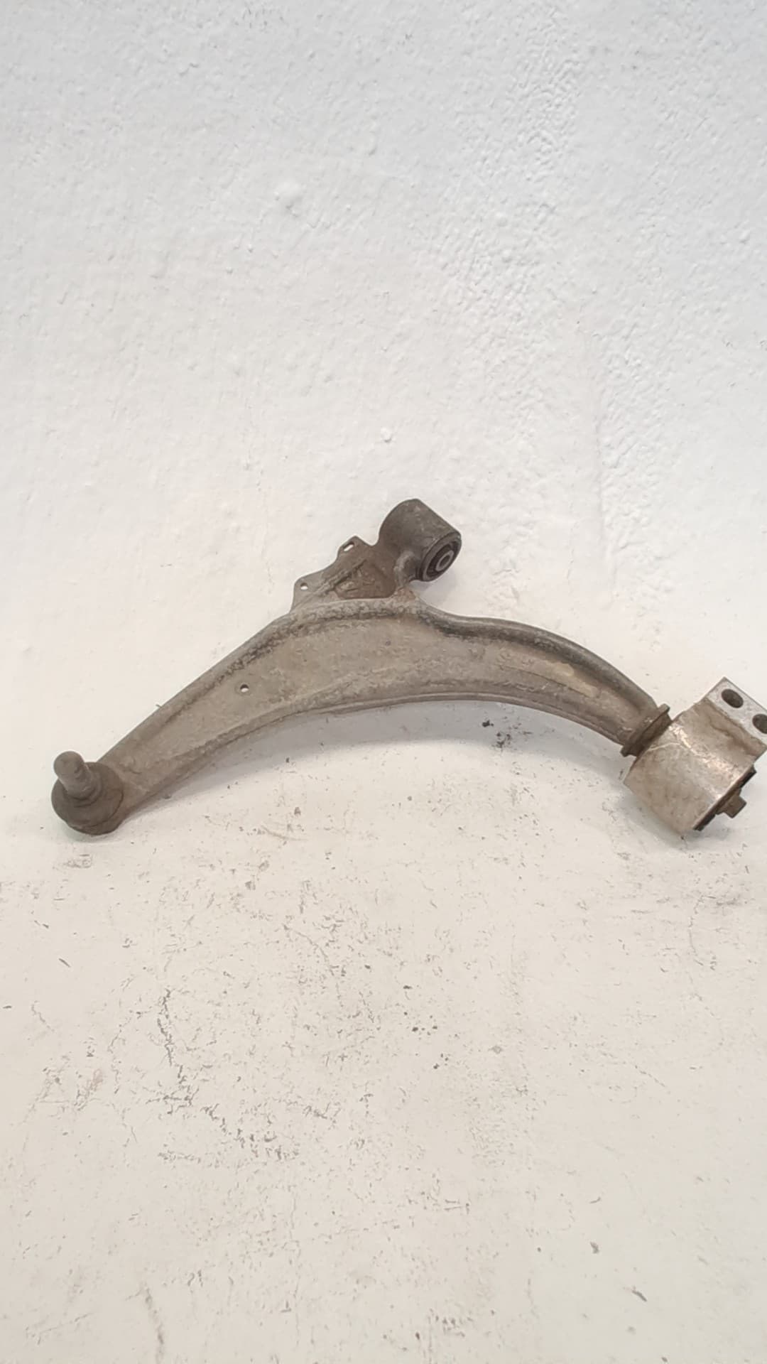 Brazo suspension inferior delantero izquierdo OPEL ASTRA J LIM