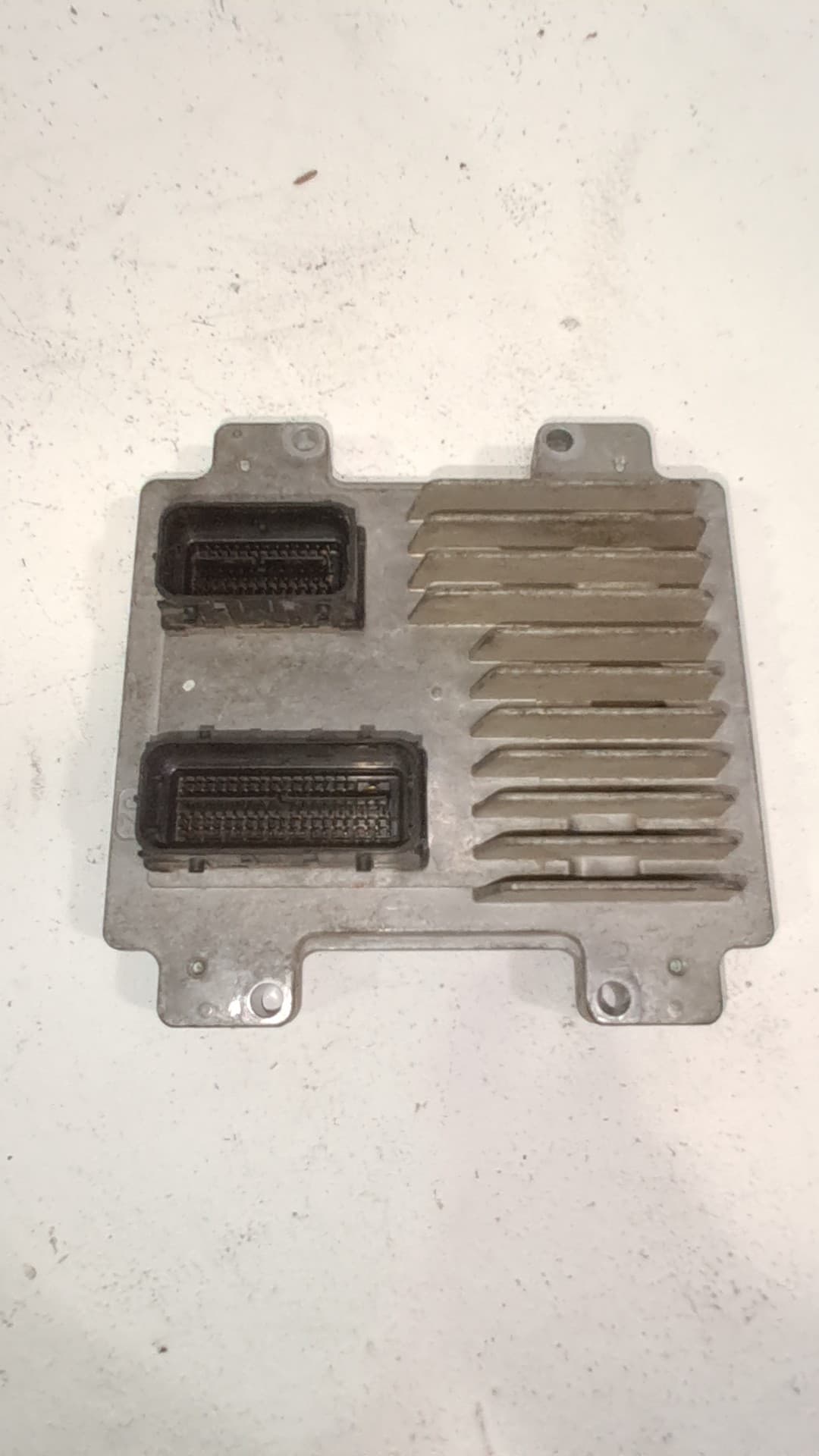Centralita motor uce OPEL ASTRA J LIM