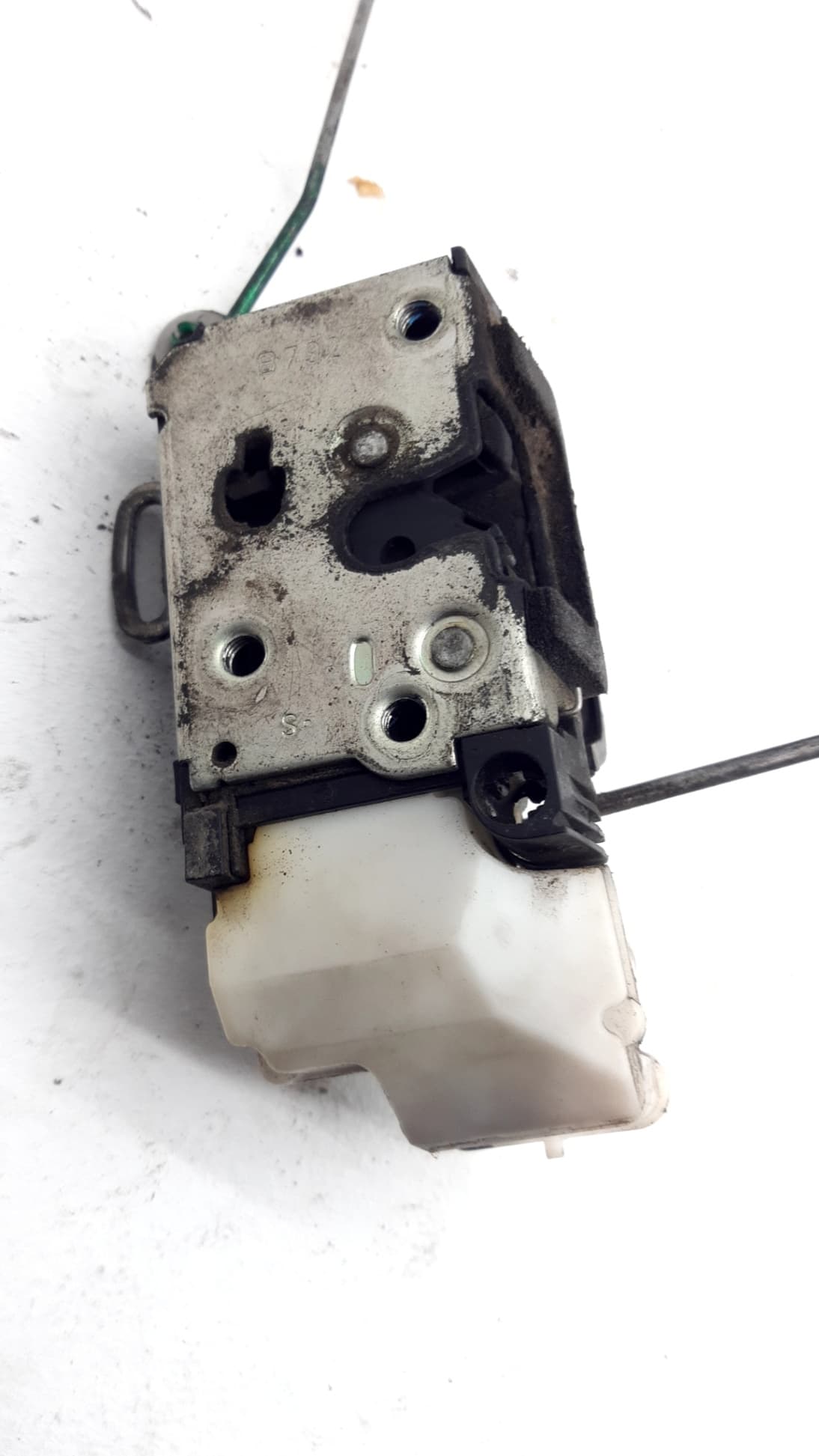 Cerradura puerta delantera izquierda ALFA ROMEO 147 (190) 2