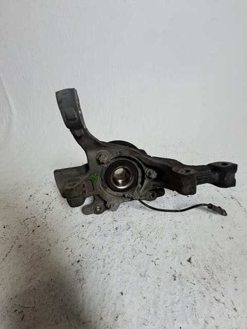 Mangueta delantera izquierda OPEL ZAFIRA / ZAFIRA FAMILY B (A05)