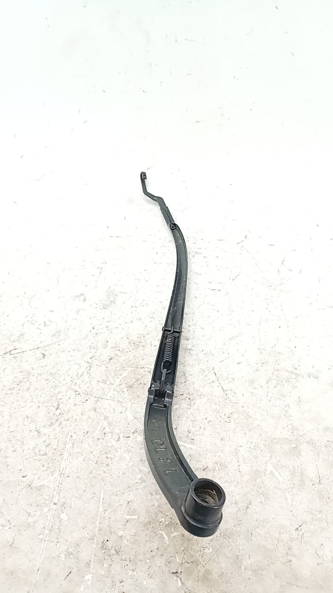 Brazo limpia delantero derecho KIA SPORTAGE