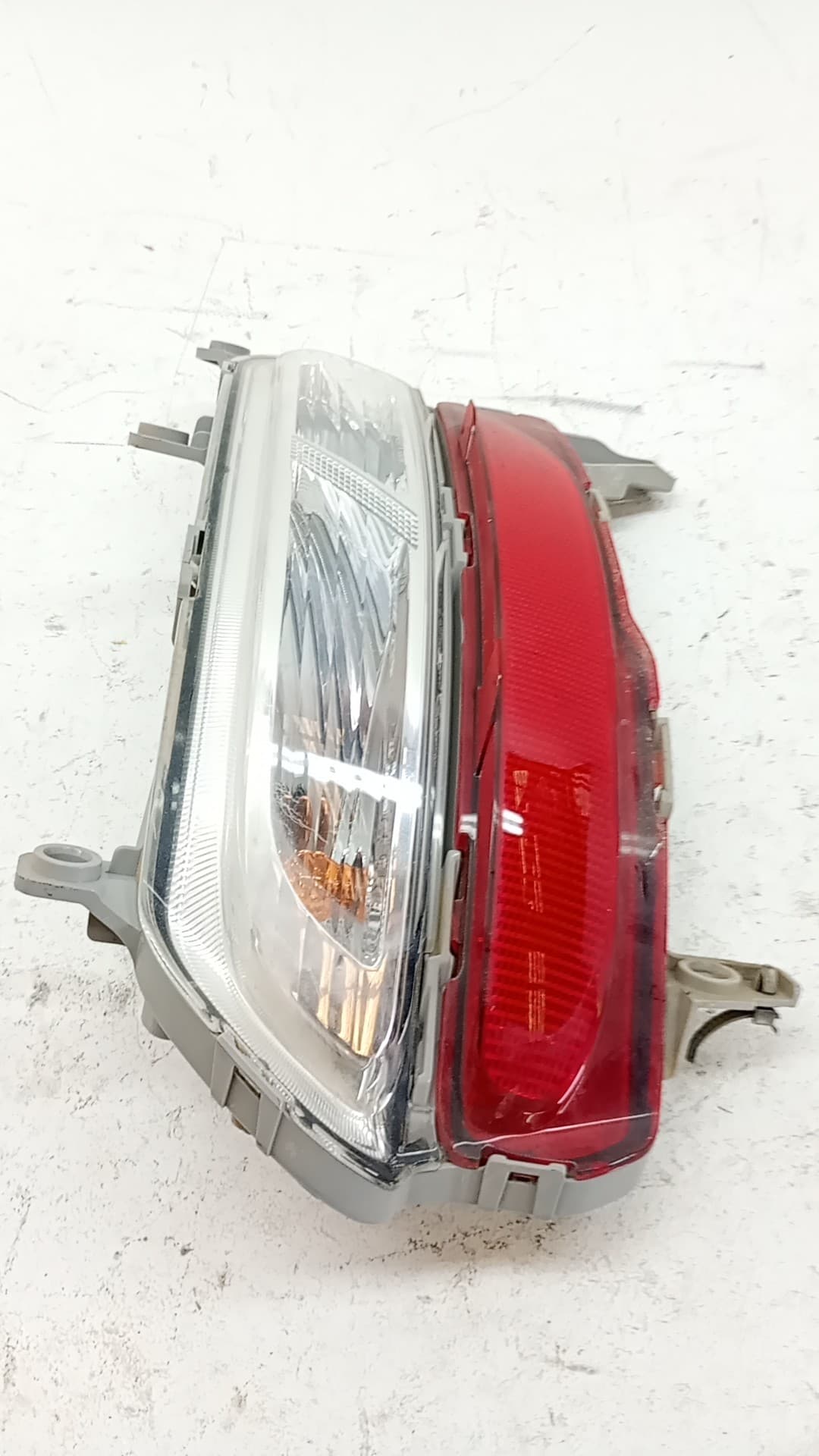 Faro antiniebla trasero izquierdo KIA SPORTAGE