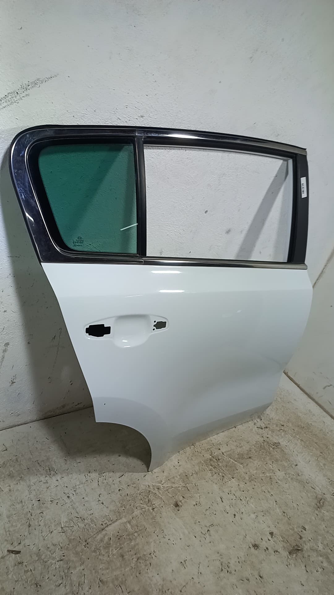 Puerta trasera derecha KIA SPORTAGE 4
