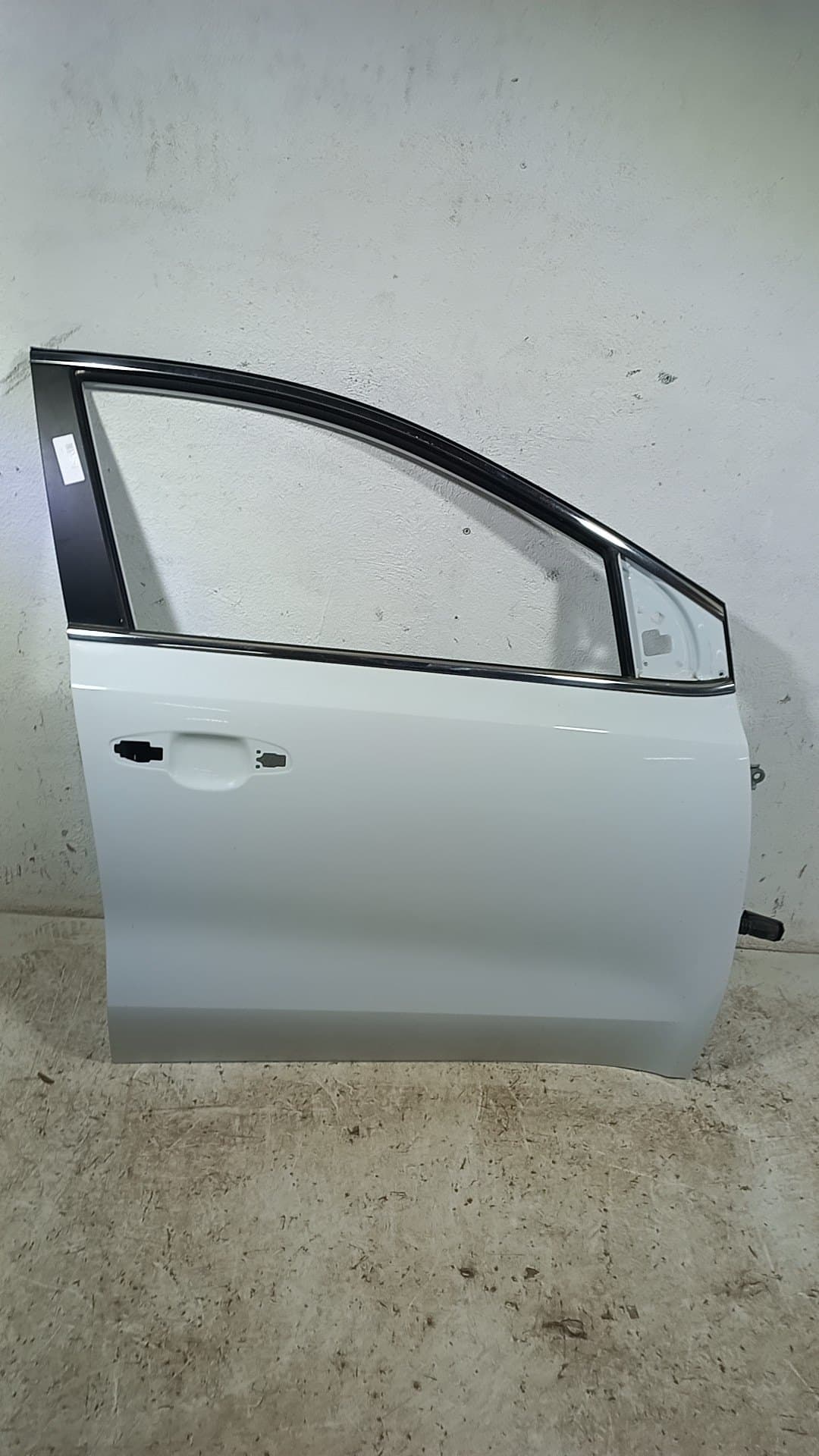 Puerta delantera derecha KIA SPORTAGE 4