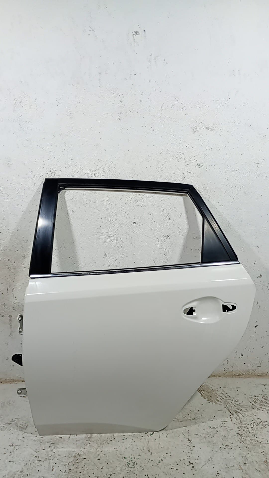 Puerta trasera izquierda TOYOTA AURIS