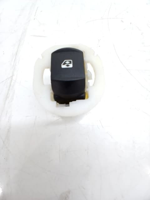Mando elevalunas delantero derecho RENAULT MEGANE III BERLINA 5 P