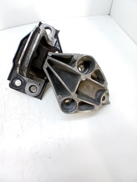Soporte motor RENAULT MEGANE III BERLINA 5 P