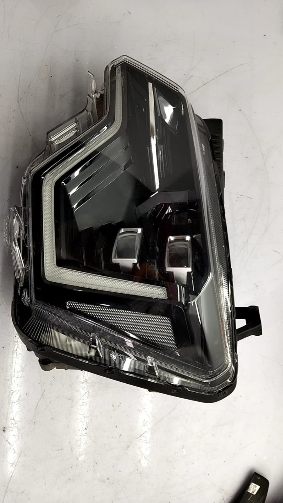 Faro izquierdo KIA NIRO