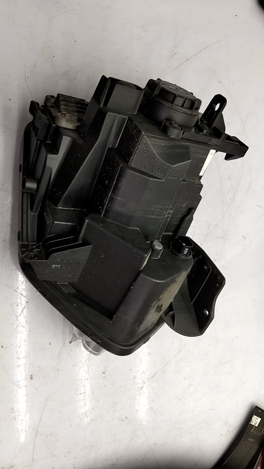 Faro izquierdo KIA NIRO 2