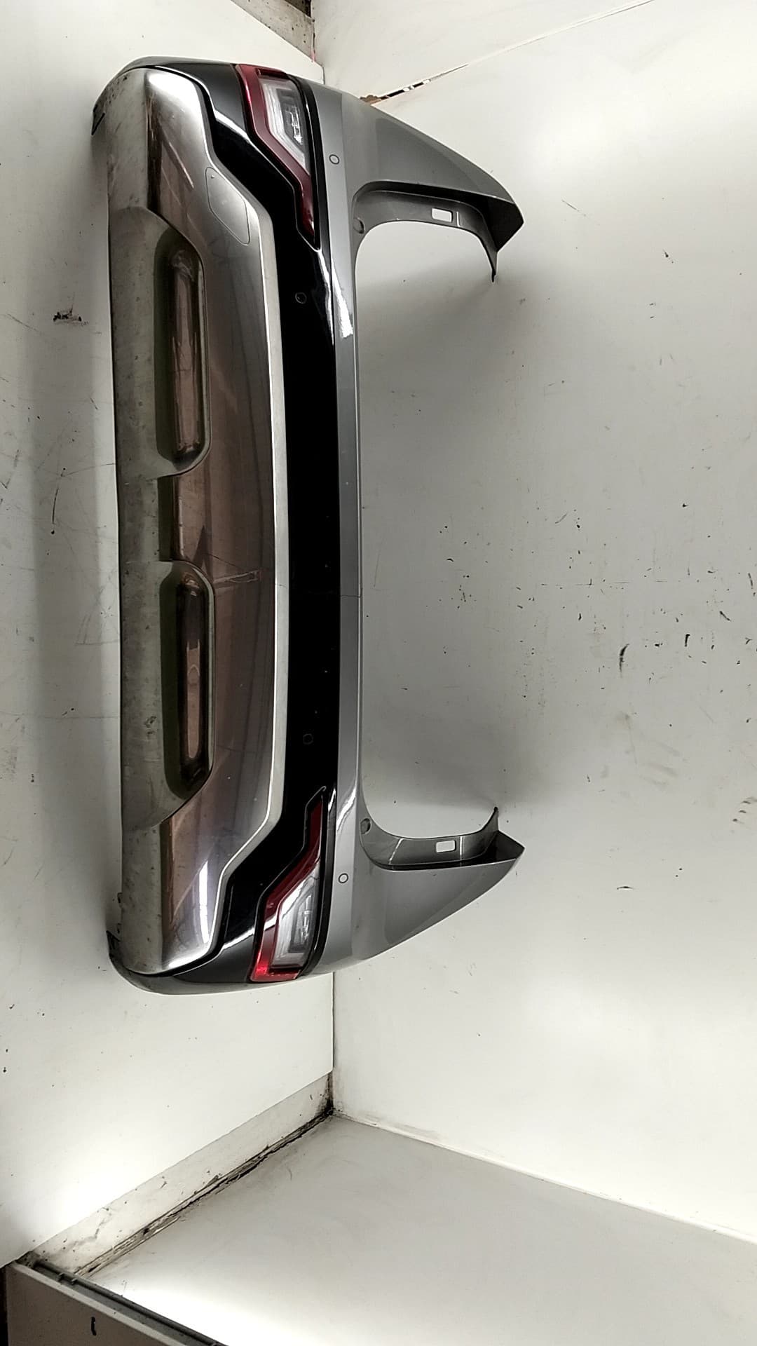 Paragolpes trasero KIA NIRO
