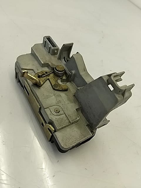 Cerradura puerta trasera derecha PEUGEOT 307 (S1) 2