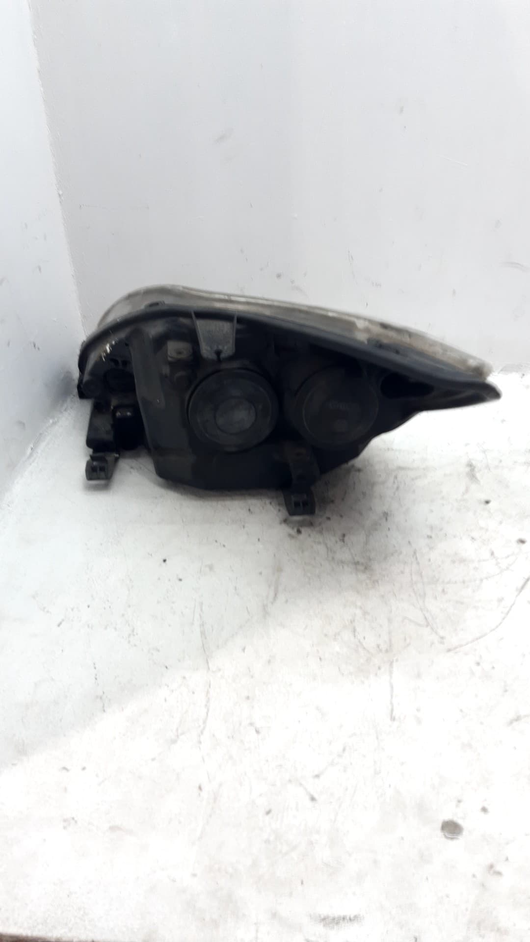 Faro derecho FORD FOCUS BERLINA (CAP) 3