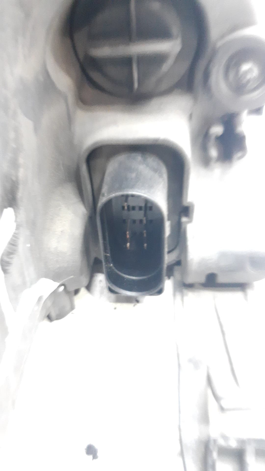 Faro izquierdo FORD FOCUS BERLINA (CAP) 2