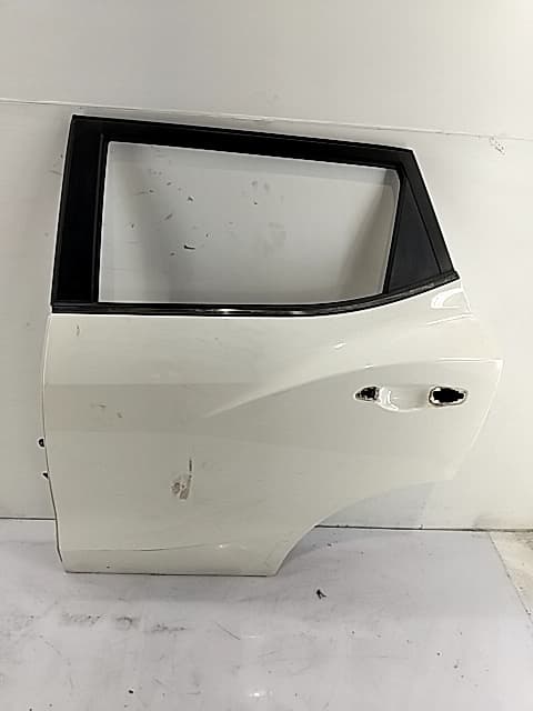 Puerta trasera izquierda SSANGYONG TIVOLI