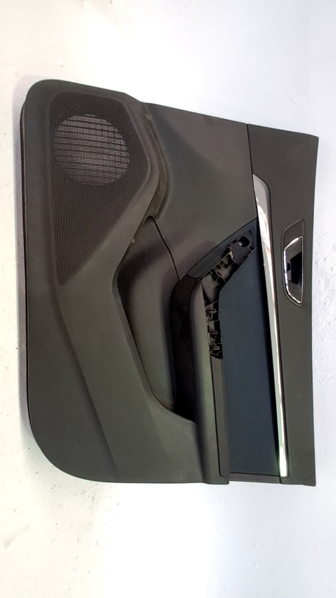 Guarnecido puerta delantera derecha SEAT ATECA (KH7)