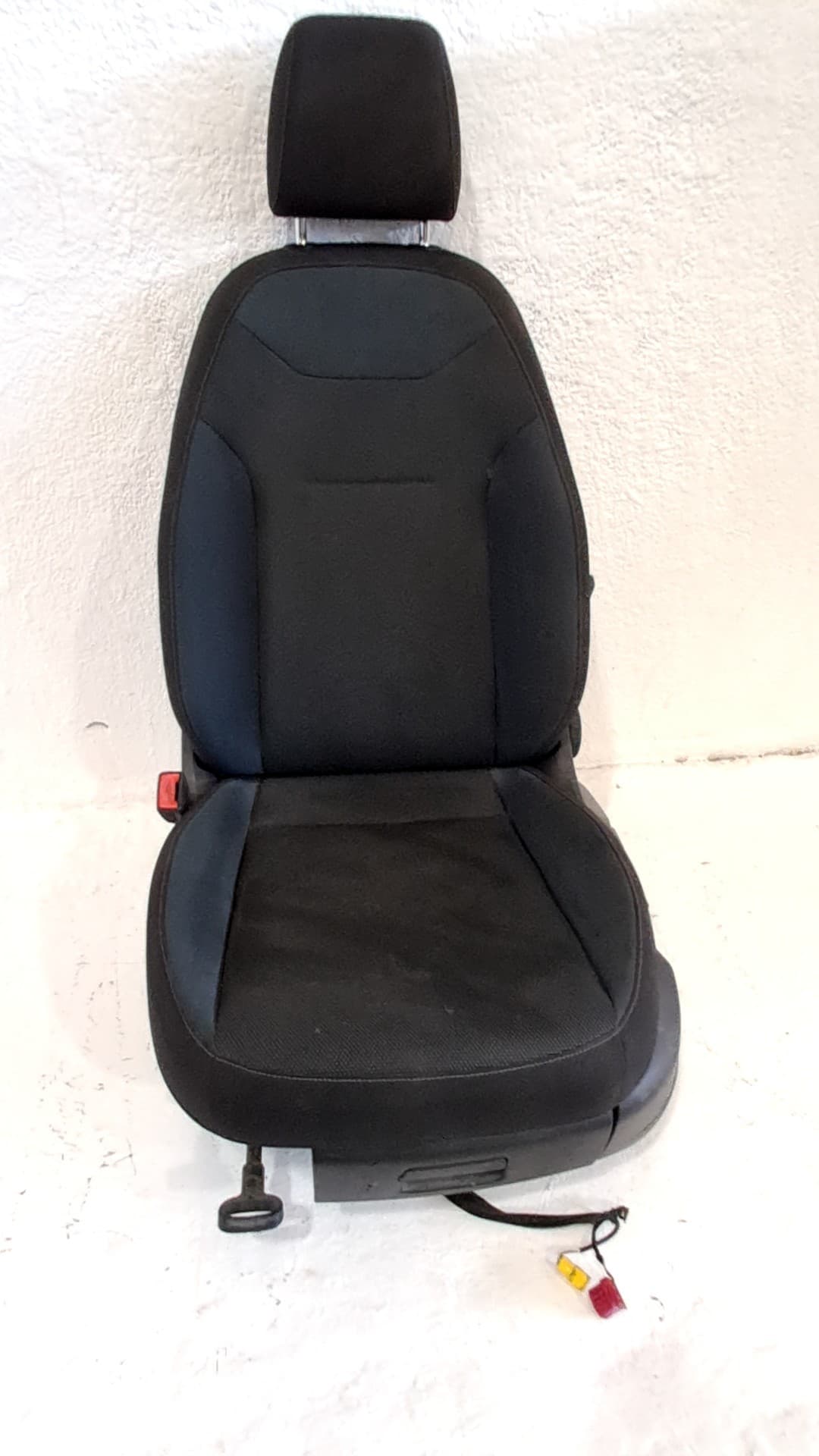 Asiento delantero izquierdo SEAT ATECA (KH7)