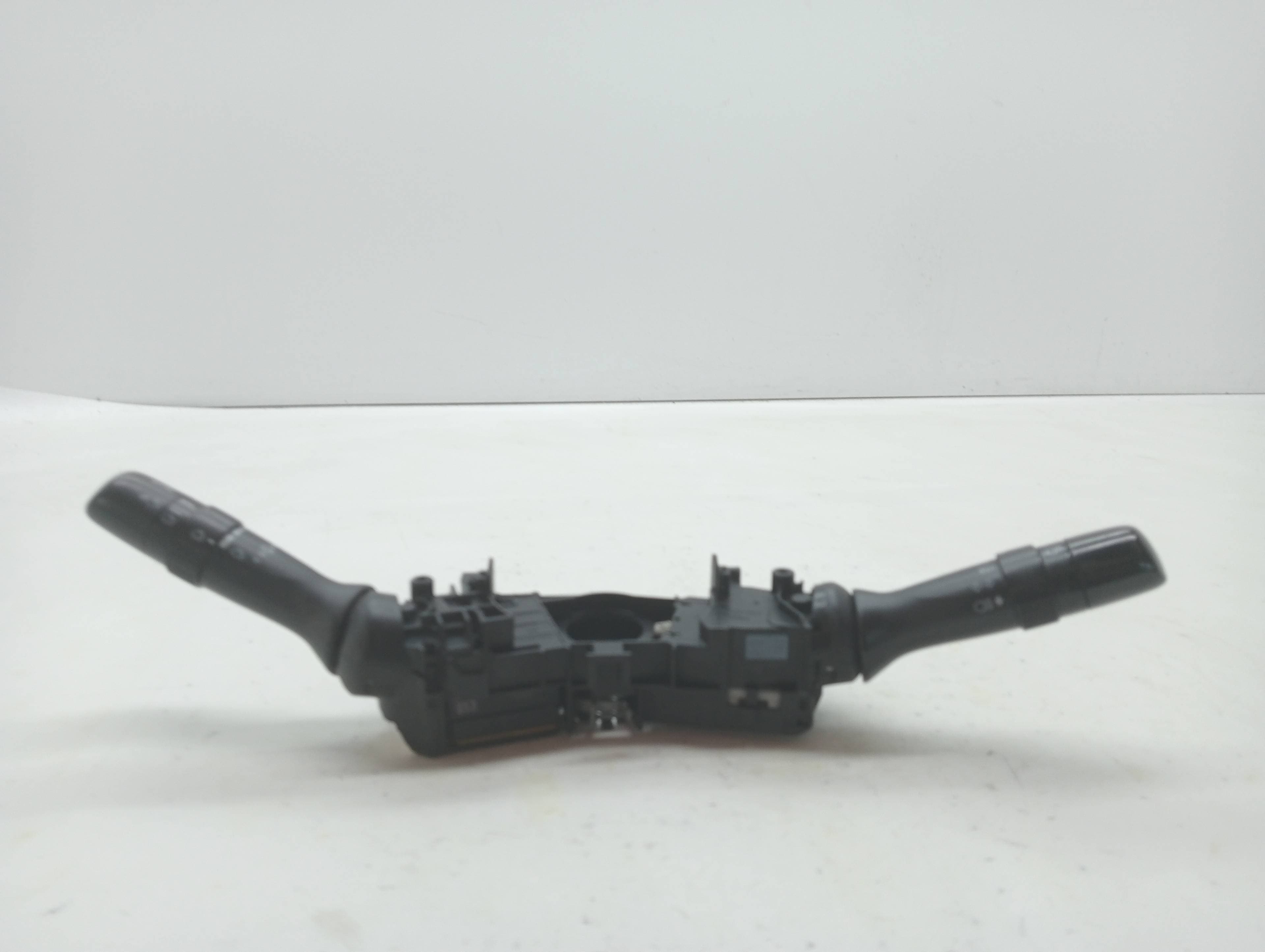 Mando multifuncion TOYOTA PRIUS+