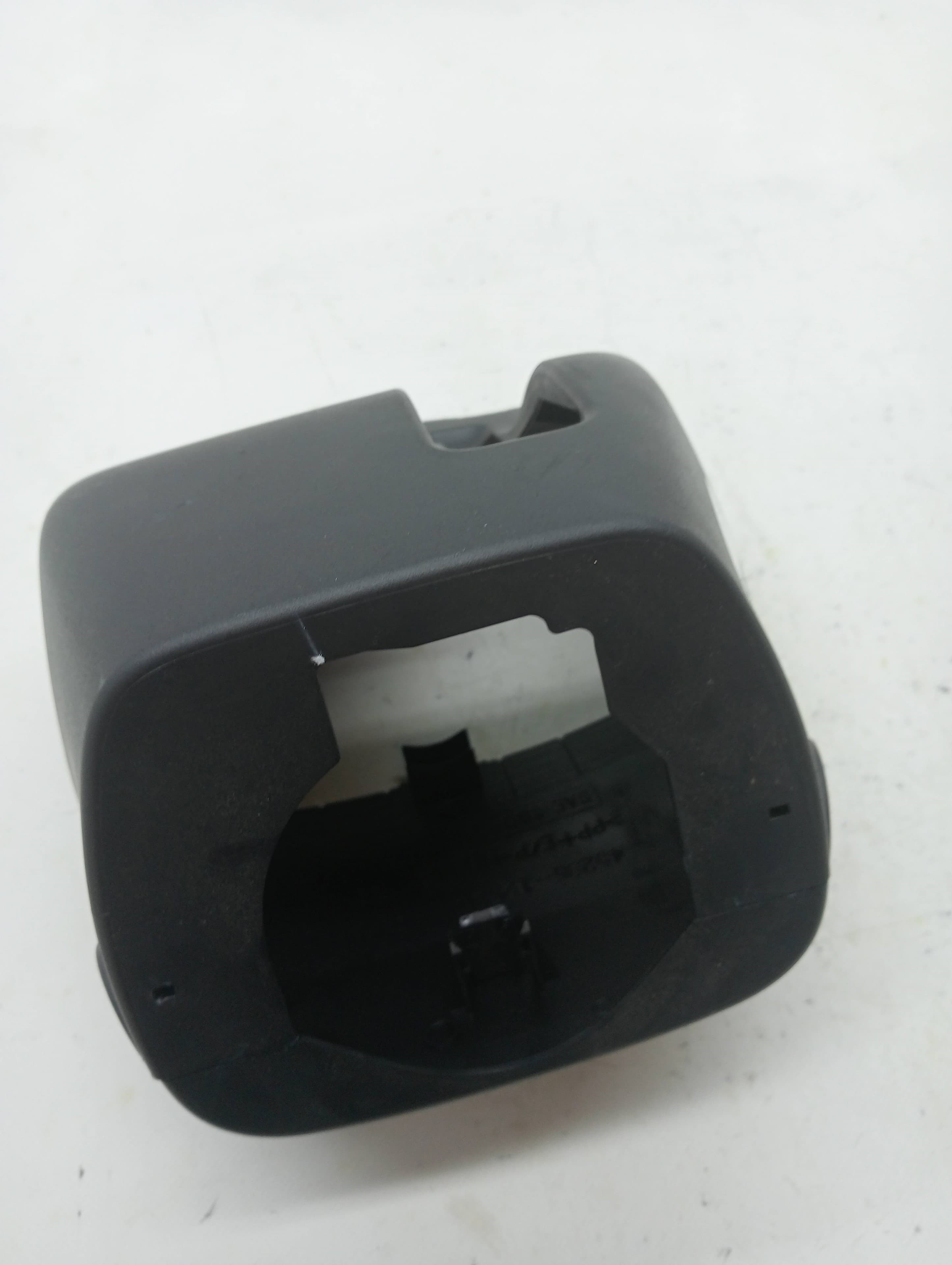 Plastico TOYOTA PRIUS+