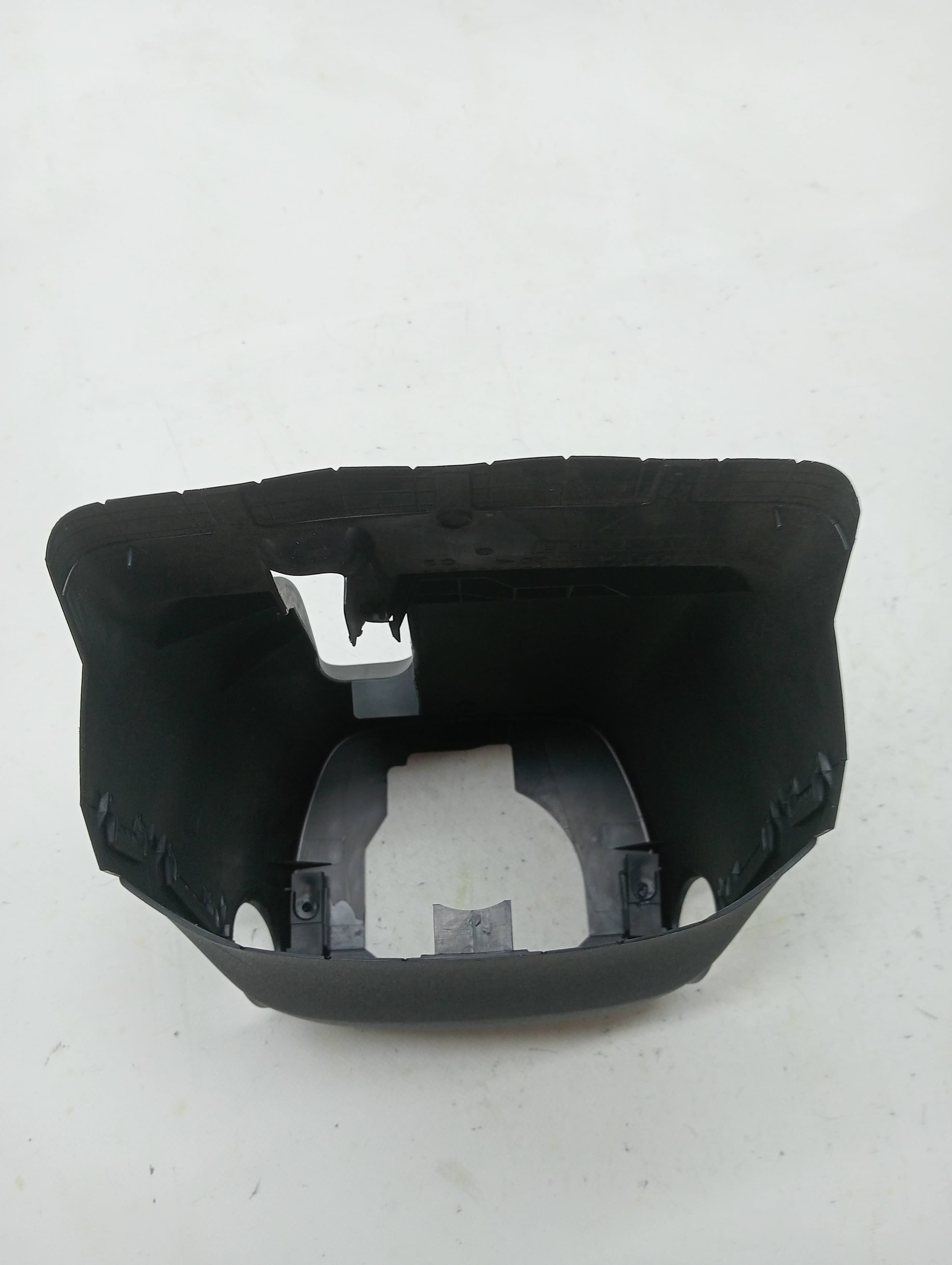 Plastico TOYOTA PRIUS+ 2