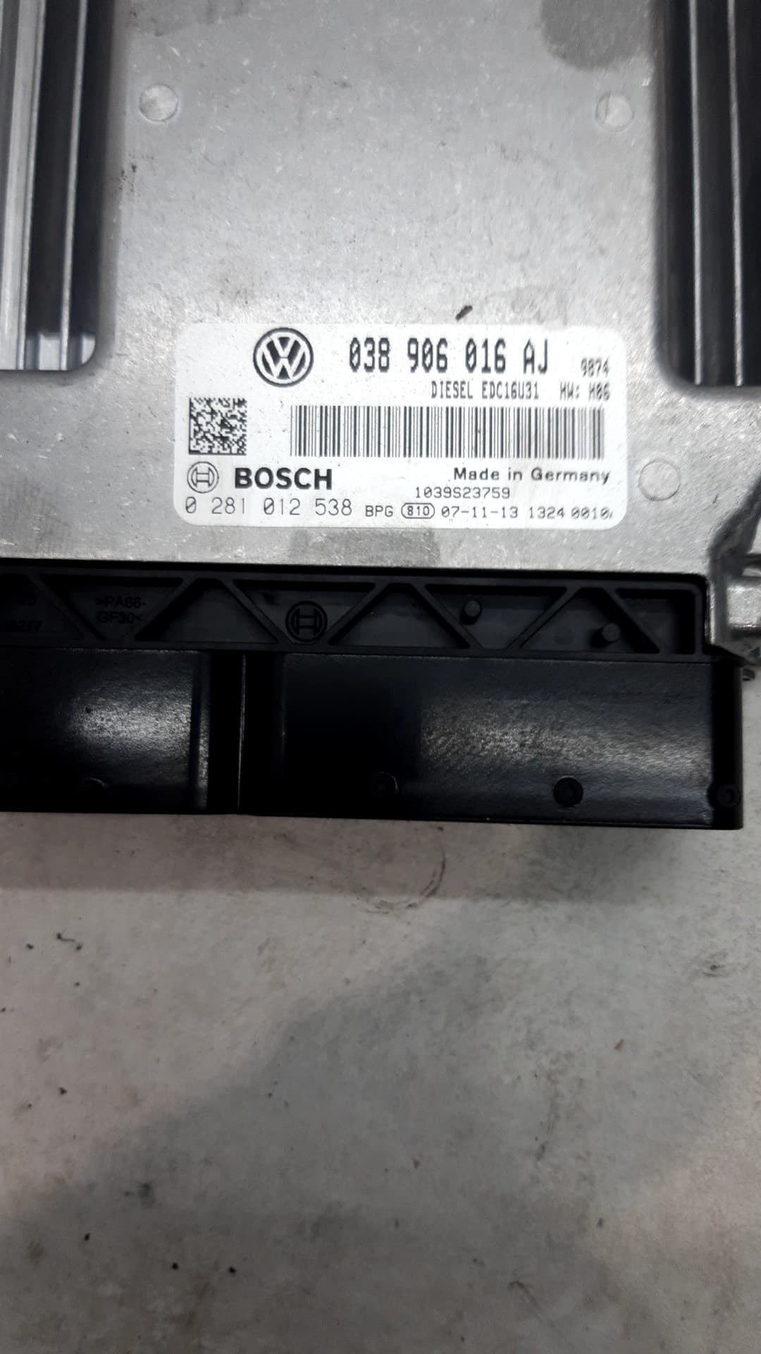 Centralita motor uce VOLKSWAGEN T5 TRANSPORTER (7E) 3