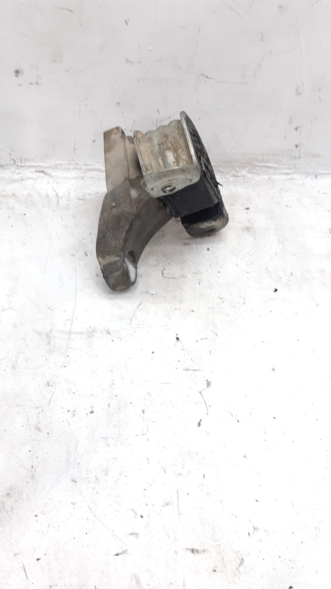 Soporte motor VOLKSWAGEN T5 TRANSPORTER (7E)