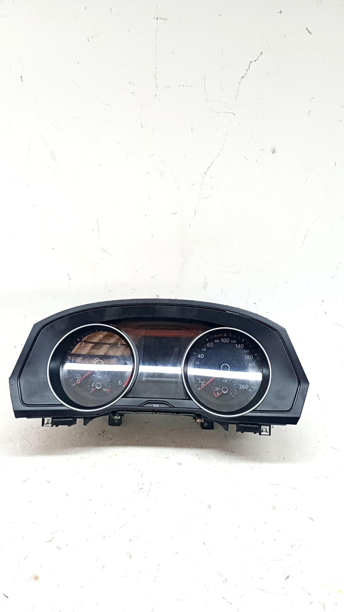 Cuadro instrumentos VOLKSWAGEN PASSAT B8 (3G2, CB2)