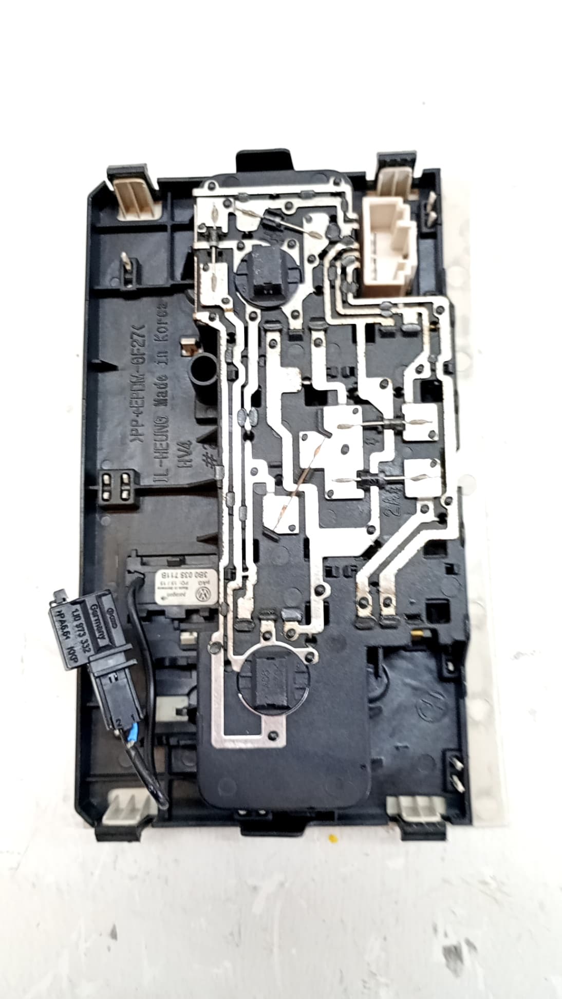Luz interior VOLKSWAGEN PASSAT B8 (3G2, CB2) 2