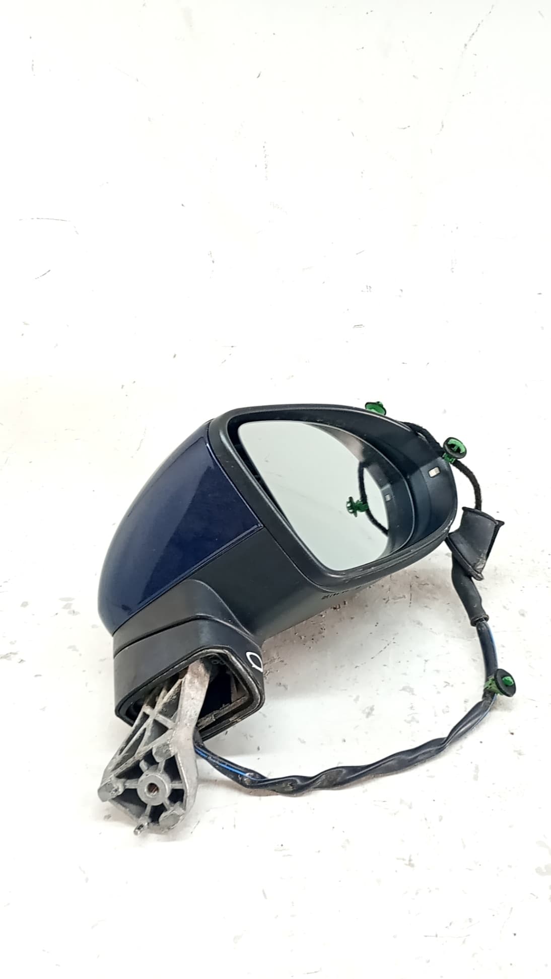 Retrovisor derecho VOLKSWAGEN PASSAT B8 (3G2, CB2)