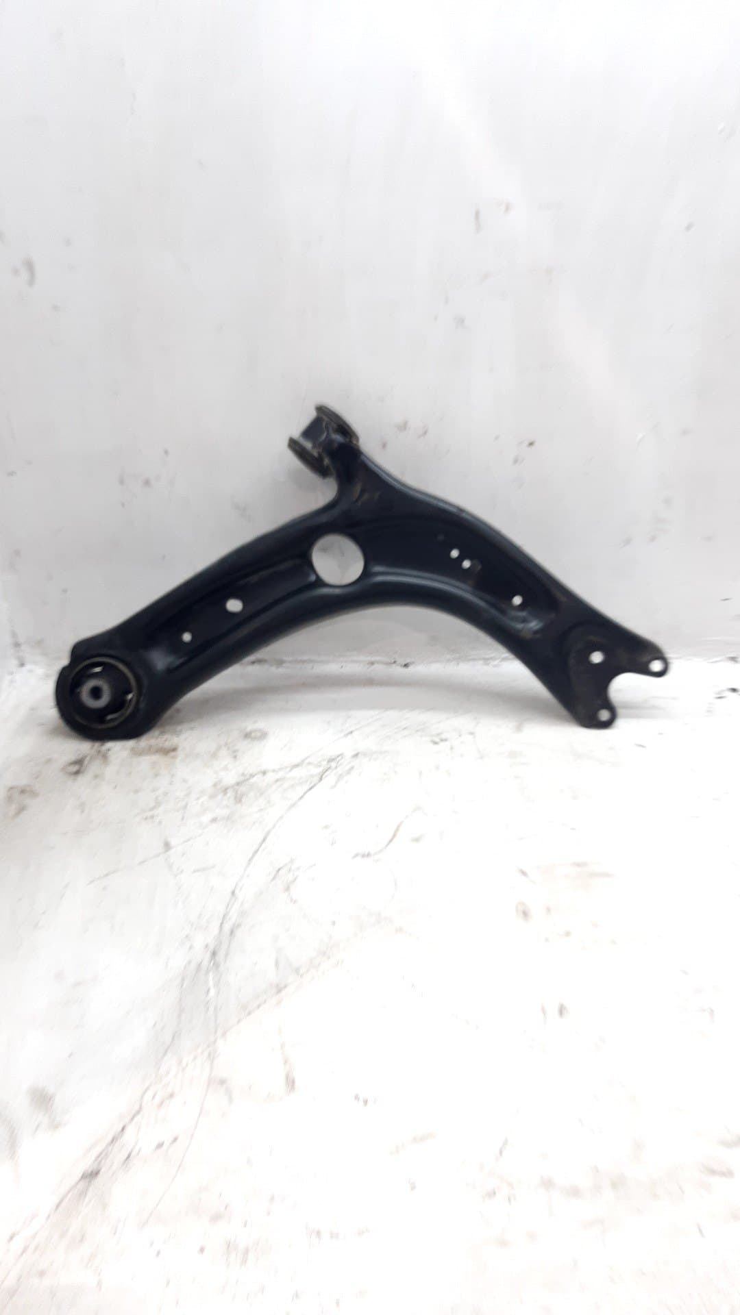 Brazo suspension inferior delantero derecho SEAT ATECA (KH7)