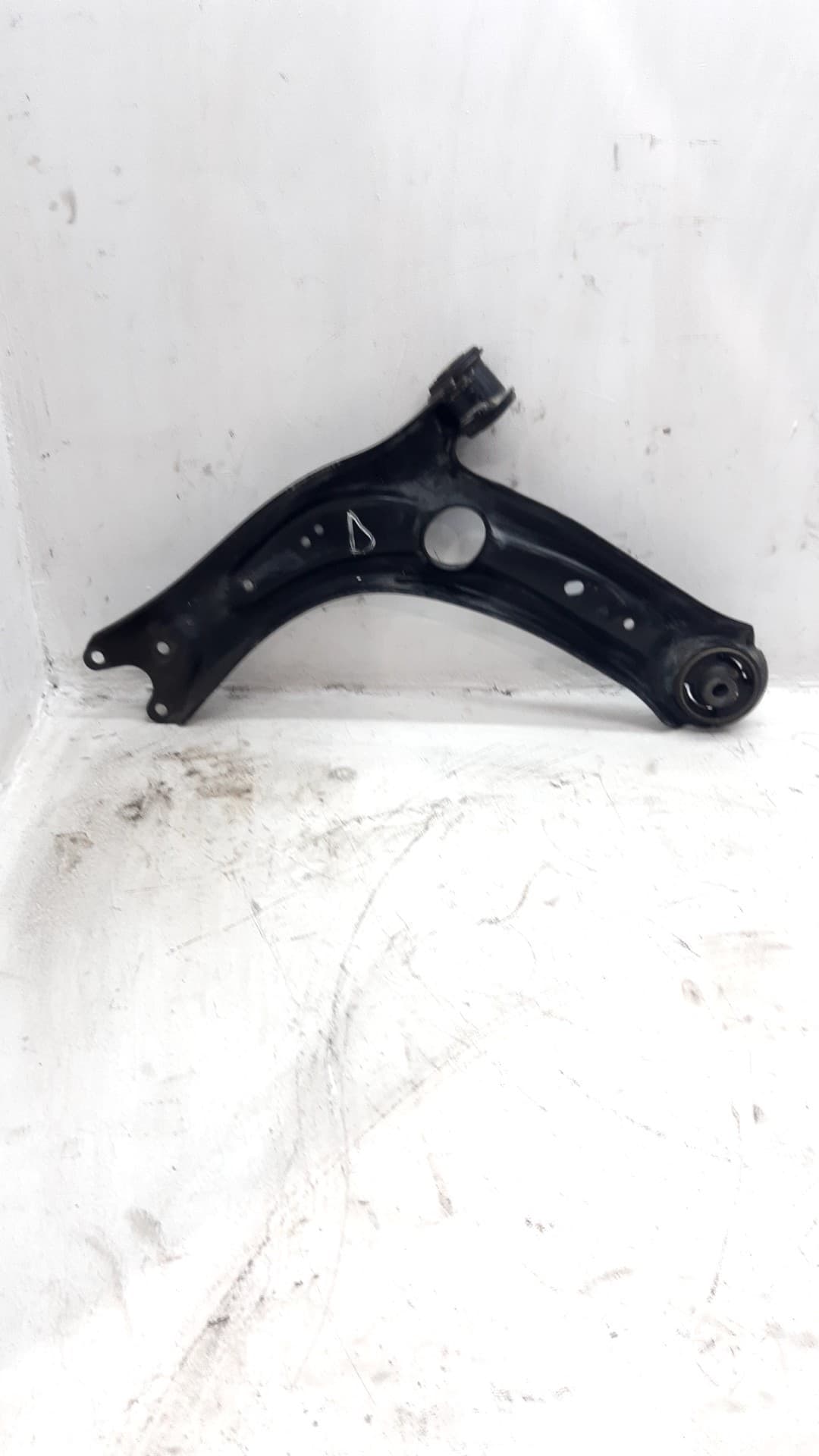 Brazo suspension inferior delantero derecho SEAT ATECA (KH7) 2