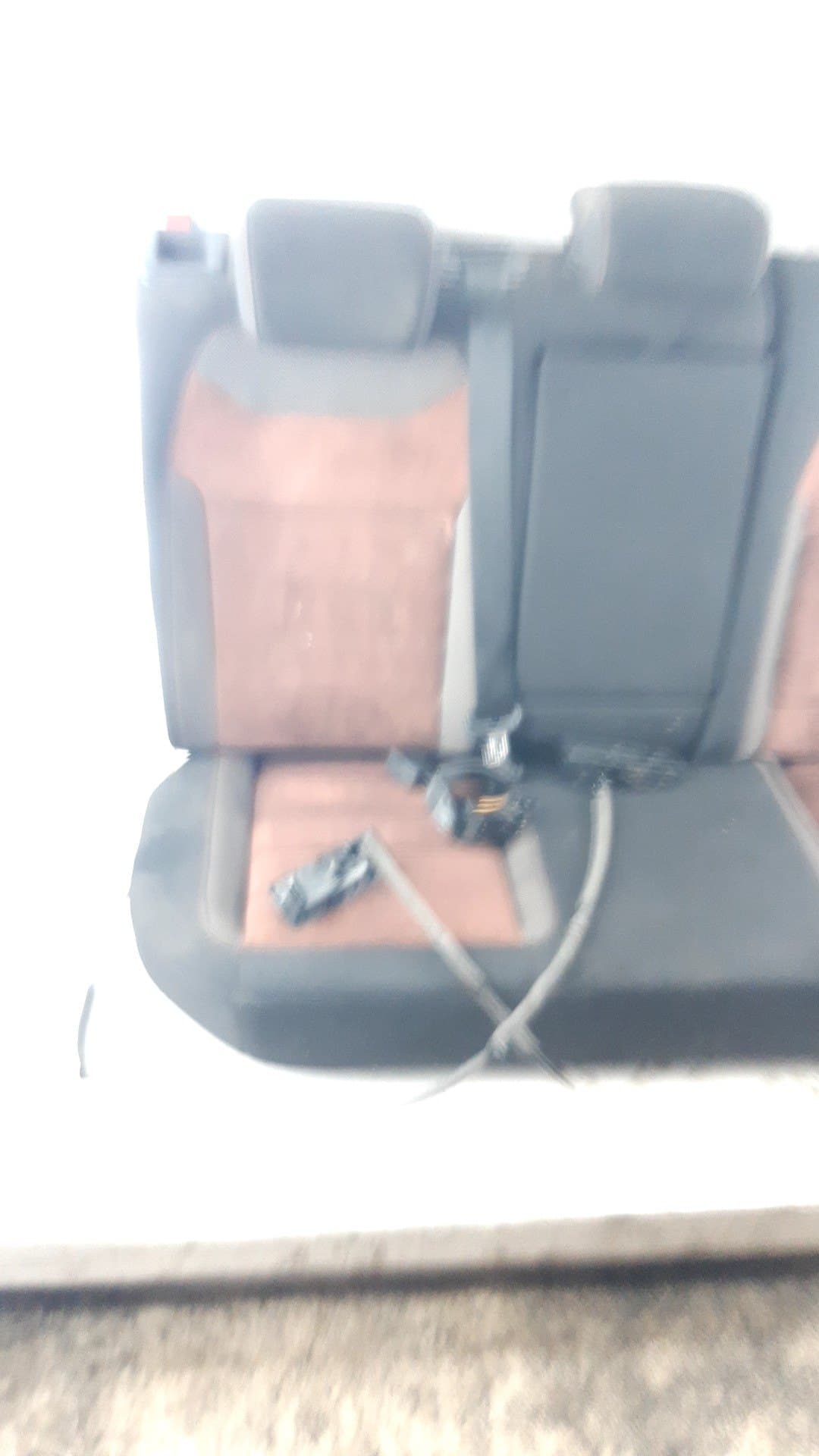 Cerradura asientos traseros SEAT ATECA (KH7) 4