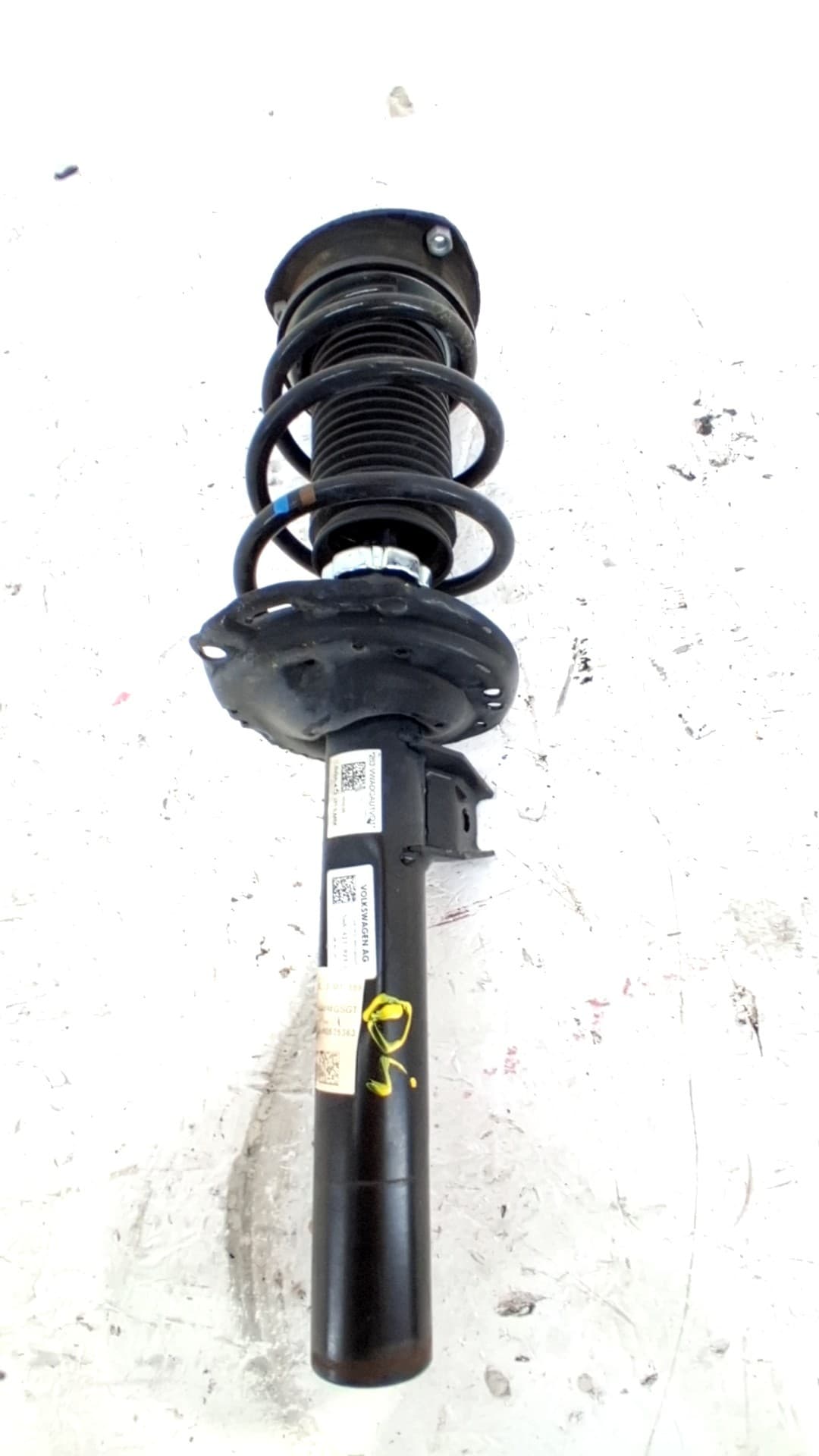Amortiguador delantero derecho VOLKSWAGEN GOLF VIII LIM