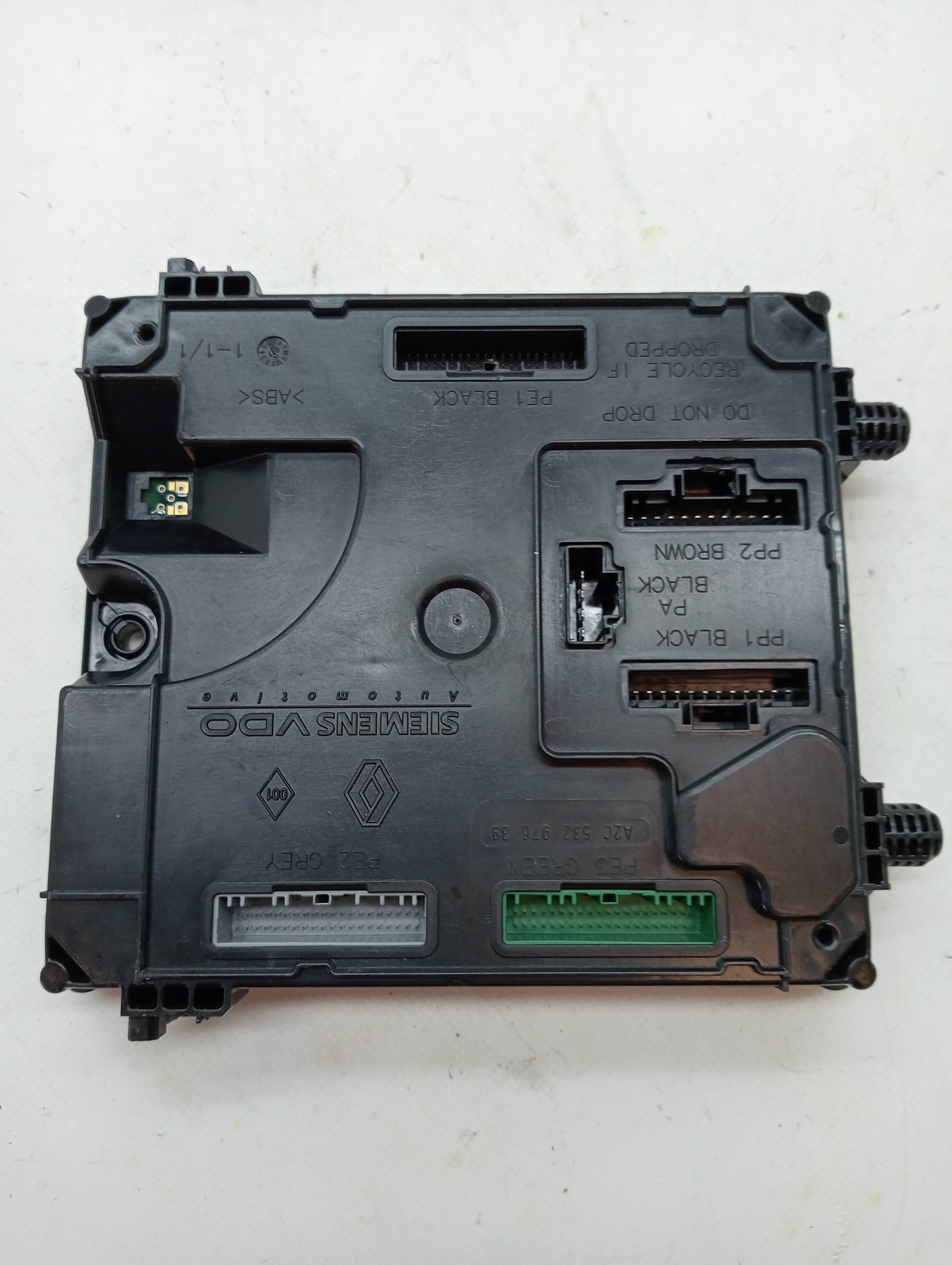 Caja precalentamiento RENAULT LAGUNA III 2