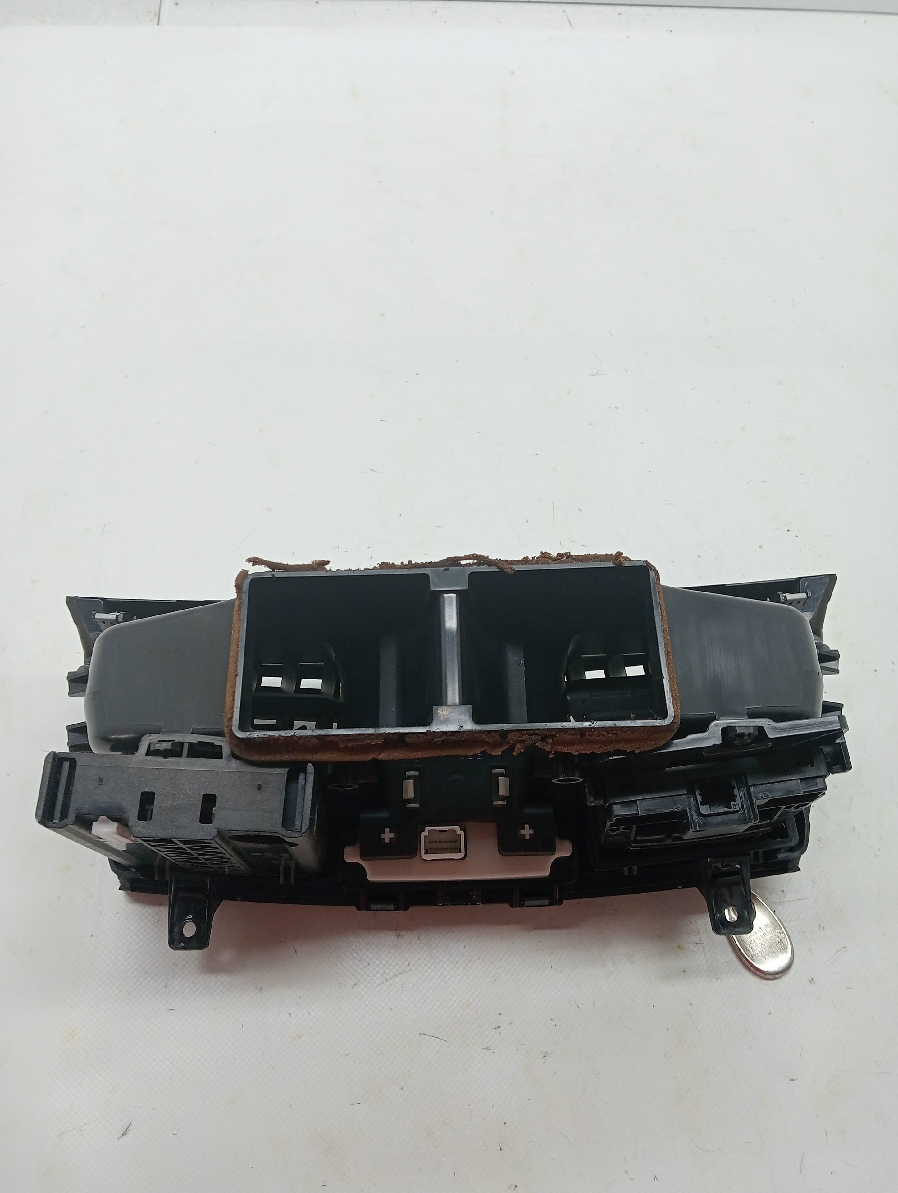 Recambio RENAULT LAGUNA III ref. 275000001R 2