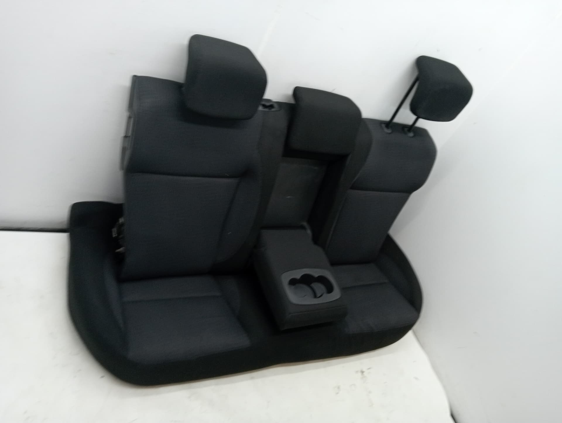 Cerradura asientos traseros RENAULT LAGUNA III 3