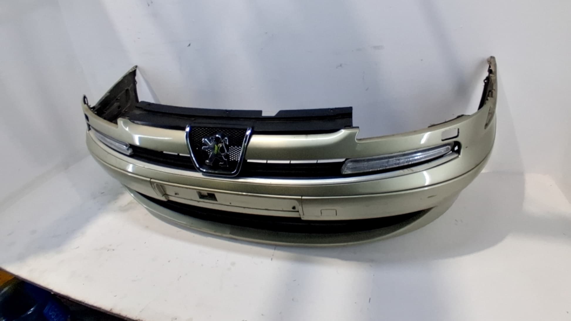 Paragolpes delantero PEUGEOT 807 4