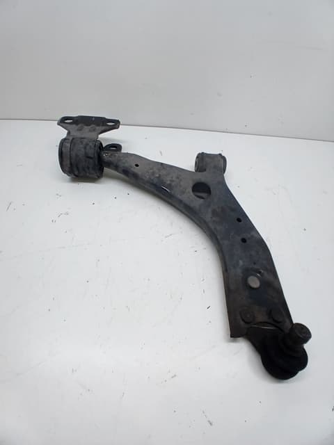 Brazo suspension inferior delantero derecho FORD FOCUS
