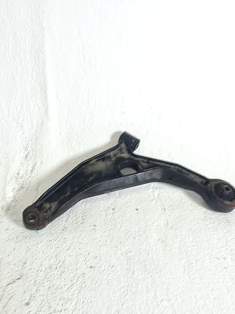 Brazo suspension inferior delantero izquierdo CHRYSLER SEBRING (JR)
