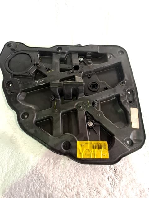 Elevalunas trasero izquierdo CHRYSLER SEBRING (JR) 2